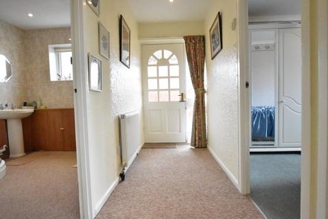 2 bedroom bungalow for sale, Binyon Close, Evesham WR11