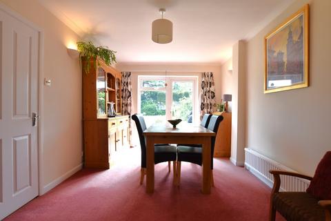 16 The Dovecote, Charlton, Pershore, WR10 3LL
