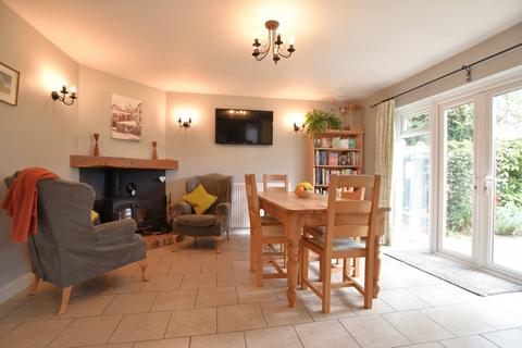 16 The Dovecote, Charlton, Pershore, WR10 3LL