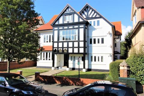 2 bedroom apartment for sale, Grimston Avenue, Kent CT20