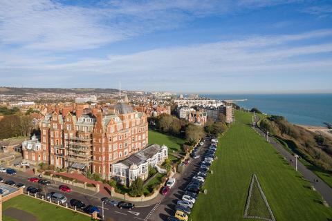 3 bedroom apartment for sale, The Leas, Kent CT20