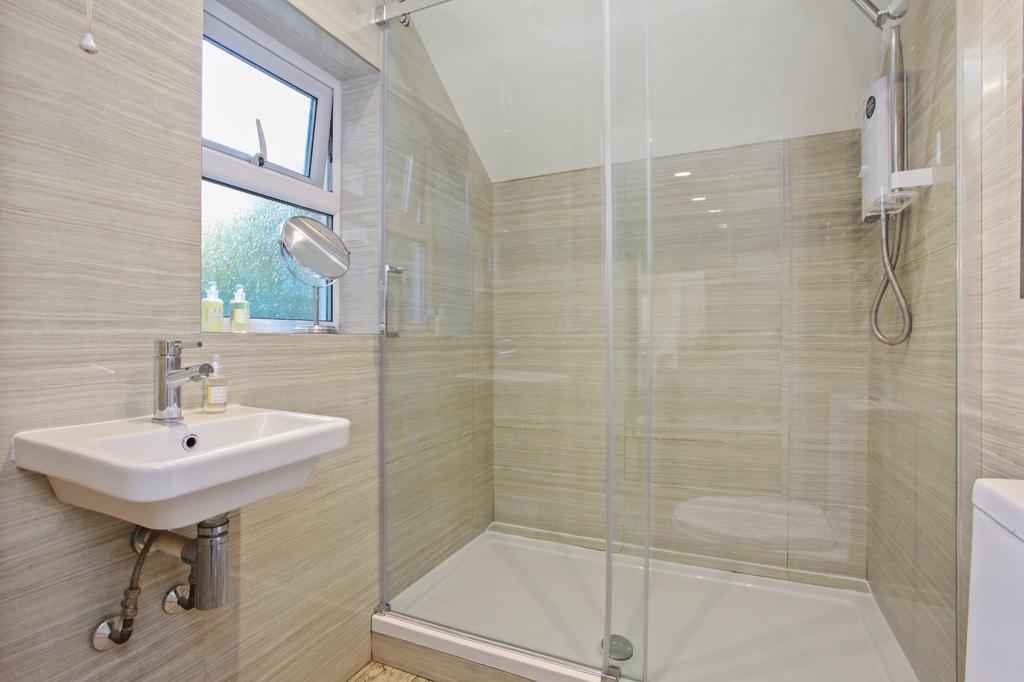 En Suite Shower