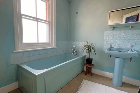 62 Bournemouth Road, Folkestone, CT19 5AZ