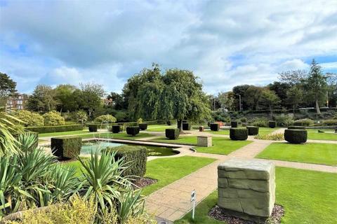 2 bedroom apartment for sale, Kingsnorth Gardens, Folkestone CT20