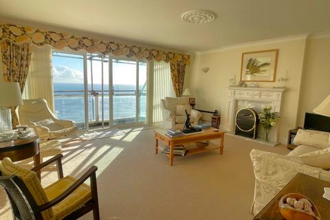 12 Carlton Leas, Folkestone, CT20 2DJ