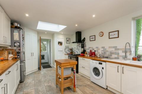 3 bedroom bungalow for sale, Acrise, Kent CT18