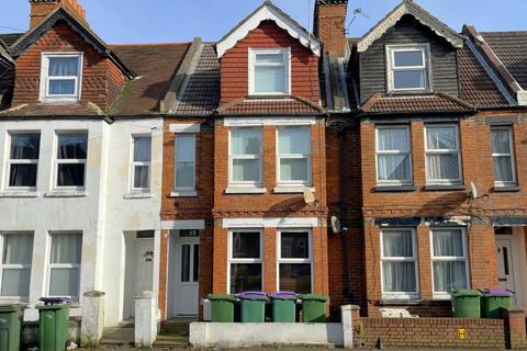 3 bedroom terraced house for sale, Radnor Park Road, Kent CT19