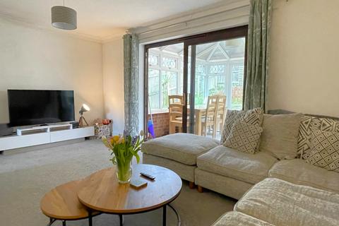 5 The Close, Folkestone, CT19 6QB