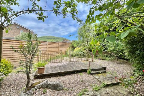 8 Chalk Close, Folkestone, CT19 5TD