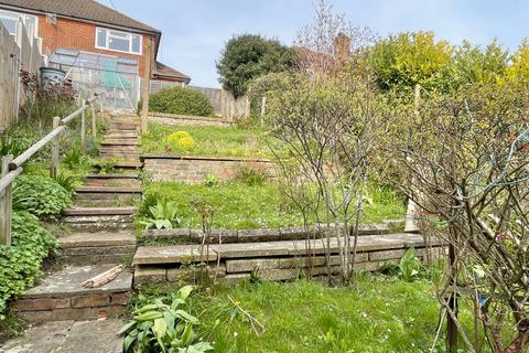 31 Brabner Close, Folkestone, CT19 6LW