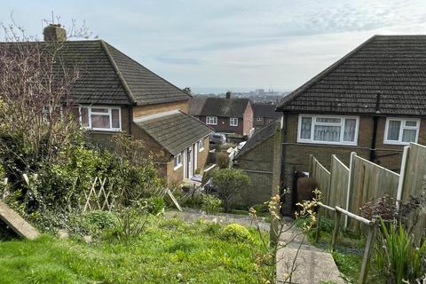 31 Brabner Close, Folkestone, CT19 6LW