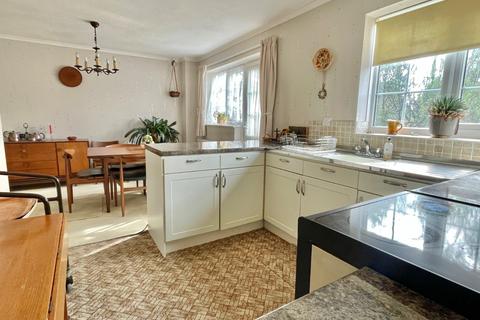 114 Lucy Avenue, Folkestone, CT19 5TN