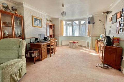 262 Dover Road, Folkestone, CT19 6NS