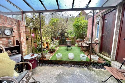 51a Broadmead Road, Folkestone, CT19 5AN
