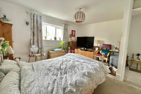 51a Broadmead Road, Folkestone, CT19 5AN