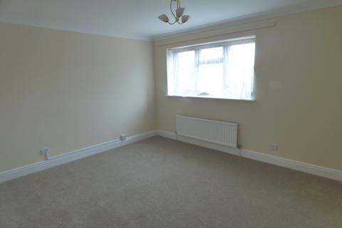 6 Old Mead, Folkestone, CT19 5UR