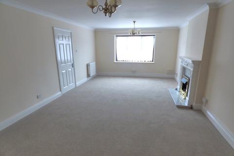 6 Old Mead, Folkestone, CT19 5UR