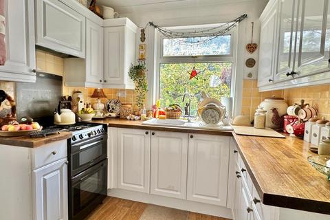 9 Chichester Road, Sandgate, Folkestone, CT20 3BN