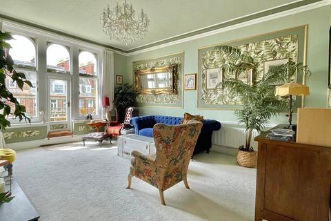 2 bedroom apartment for sale, The Leas, Kent CT20