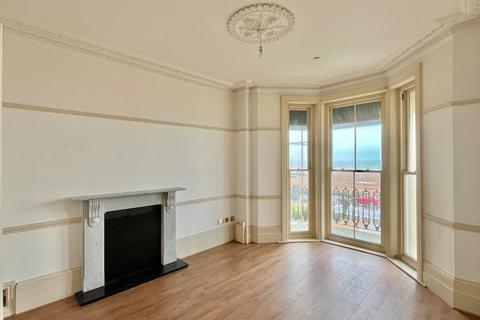 2 bedroom apartment for sale, Marine Crescent, Kent CT20