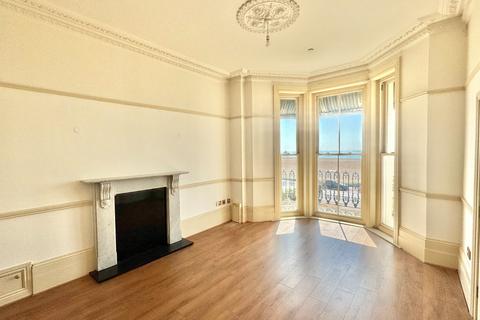2 bedroom apartment for sale, Marine Crescent, Kent CT20