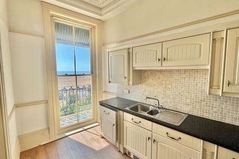 2 bedroom apartment for sale, Marine Crescent, Kent CT20