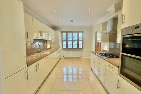 4 bedroom end of terrace house for sale, Shorncliffe Road, Kent CT20