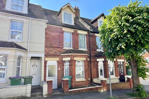 40 Linden Crescent, Folkestone, CT19 5SB