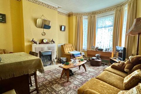 40 Linden Crescent, Folkestone, CT19 5SB