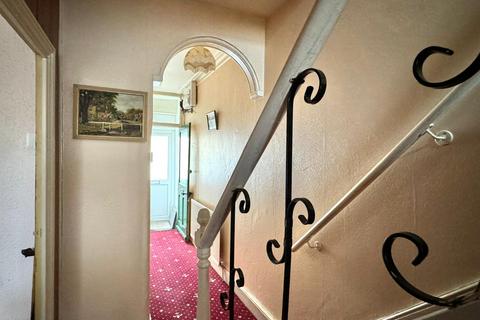 40 Linden Crescent, Folkestone, CT19 5SB