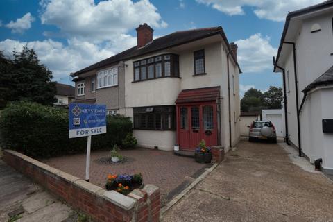 3 Sheila Close, Romford, RM5 2PA