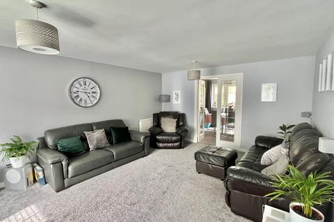 4 Collard Place, Hawkinge, Folkestone, CT18 7TY