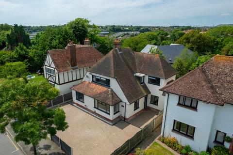 5 bedroom detached house for sale, Audley Road, Kent CT20