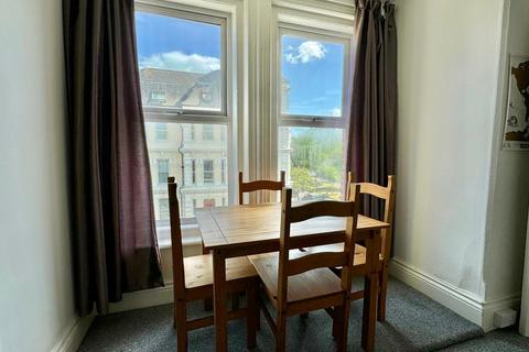 1 bedroom apartment for sale, Castle Hill Avenue, Kent CT20