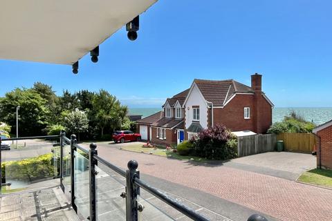 33 Lower Corniche, Hythe, CT21 5TP