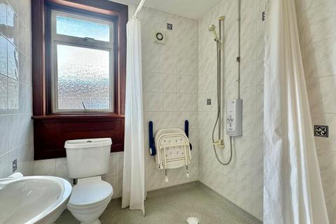 57 Garden Road, Folkestone, CT19 5RA