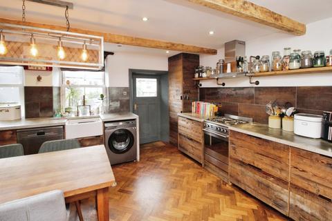 41 Bankbottom, Hadfield, Glossop, SK13 1BY