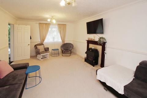 3 Beechwood, Glossop, SK13 6XS