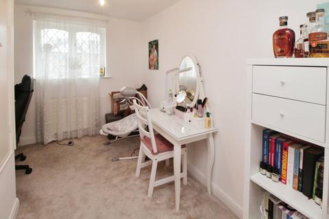 3 Beechwood, Glossop, SK13 6XS