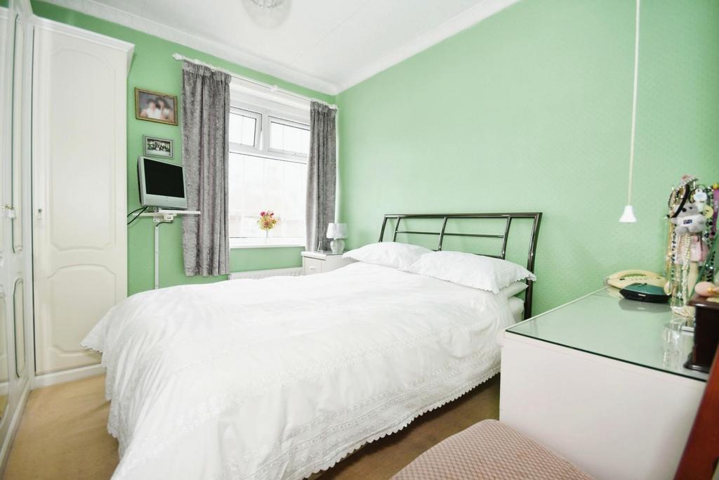 Bedroom no.1