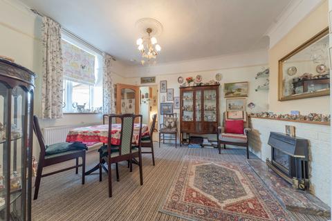 Thirlwell House Quarry Road, Locharbriggs, Dumfries, DG1 1QF