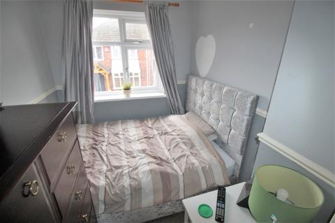 2 Summerfield Close, Waltham, Grimsby, DN37 0NJ