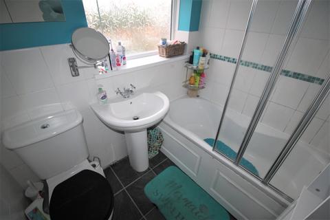2 Summerfield Close, Waltham, Grimsby, DN37 0NJ