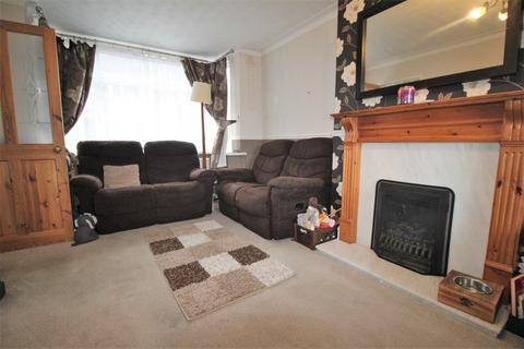 2 Summerfield Close, Waltham, Grimsby, DN37 0NJ
