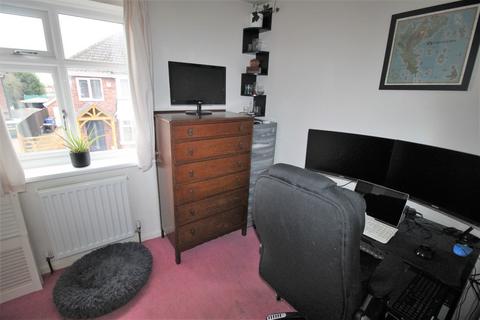 2 Summerfield Close, Waltham, Grimsby, DN37 0NJ