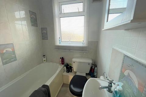 24 Spring Bank, Grimsby, DN34 4BG