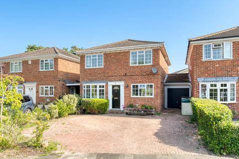 4 bedroom detached house for sale, Challenor Close, Wokingham RG40