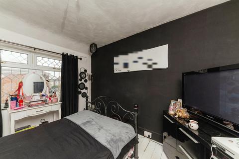 72 Spring Bank, Grimsby, DN34 4DB