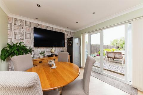 37 Harneis Crescent, Laceby, Grimsby, DN37 7BA