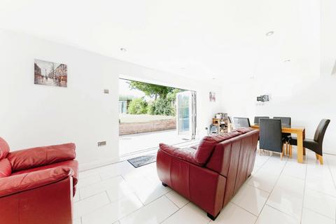 Kirkville Main Road, Barnoldby Le Beck, Grimsby, DN37 0BG